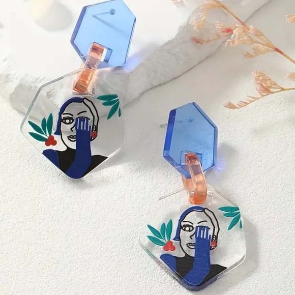 FRIDA KAHLO-LIKE FACE ON LUCITE LARGE EARRINGS 50 - Picture 3 of 3